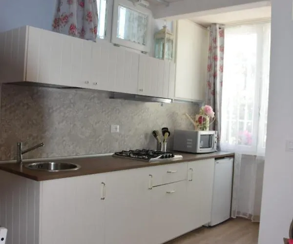 Petite Maison Lejlighed Negrar